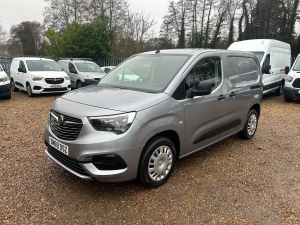 Used VAUXHALL COMBO in Woking Surrey for sale