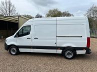 MERCEDES BENZ SPRINTER 316 CDI MWB HIGH ROOF 160 BHP *EURO 6!!! - 2111 - 24