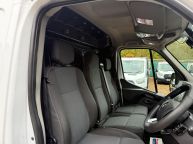 RENAULT MASTER MM35 BUSINESS MWB L2H2 FWD 2.3 DCI *AIR CON!!! - 2310 - 19