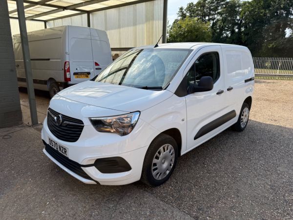 Used VAUXHALL COMBO in Woking Surrey for sale