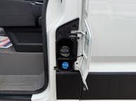 VOLKSWAGEN CRAFTER CR35 MWB HIGH ROOF TRENDLINE 2.0 TDI *AIR CON!!!  - 2216 - 21