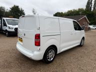 VAUXHALL VIVARO 2700 L1H1 SWB SPORTIVE 1.5 TURBO D *AIR CON!!! - 2275 - 35