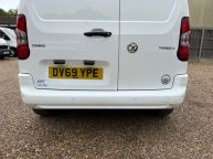 VAUXHALL COMBO 2300 L1H1 *AIR CON* SPORTIVE SWB 1.5 TURBO D *3 SEATER!!! - 2272 - 23