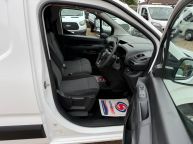 VAUXHALL COMBO 2300 L1H1 *AIR CON* SPORTIVE SWB 1.5 TURBO D *3 SEATER!!! - 2272 - 16