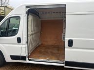 PEUGEOT BOXER 335 L3H2 PROFESSIONAL 2.2 HDI BLUE *AIR CON - SAT NAV!!! - 2199 - 19