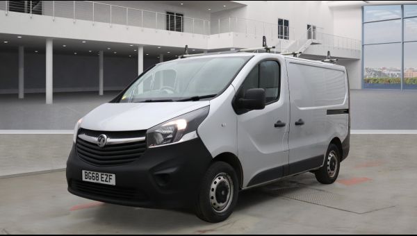 Used VAUXHALL VIVARO in Woking Surrey for sale