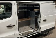 RENAULT TRAFIC SH30 2.0 DCI SWB HIGH ROOF BUSINESS+ L1H2 *AIR CON!!! - 2334 - 5