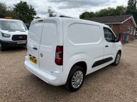 VAUXHALL COMBO 2300 L1H1 *AIR CON* SPORTIVE SWB 1.5 TURBO D *EURO 6!!! - 2258 - 29