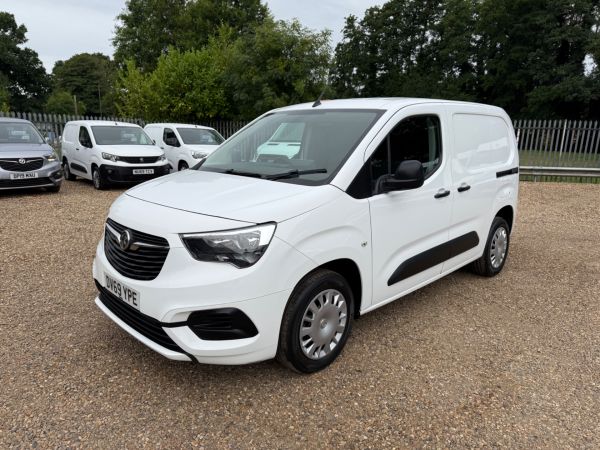 Used VAUXHALL COMBO in Woking Surrey for sale