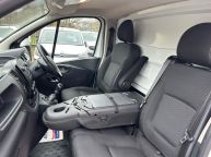 VAUXHALL VIVARO 2900 LWB SPORTIVE *AIR CON* 1.6 CDTI L2H1 *EURO 6!!! - 2201 - 12