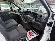 RENAULT TRAFIC SH30 2.0 DCI SWB HIGH ROOF BUSINESS+ L1H2 *AIR CON!!! - 2334 - 16