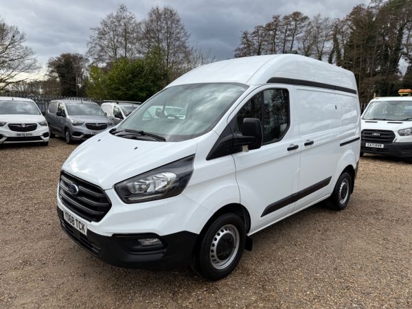 Used FORD TRANSIT CUSTOM in Woking Surrey for sale