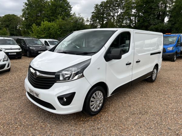 Used VAUXHALL VIVARO in Woking Surrey for sale