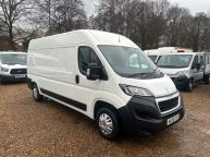 PEUGEOT BOXER 335 L3H2 PROFESSIONAL 2.2 HDI BLUE *AIR CON - SAT NAV!!! - 2199 - 3