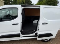 VAUXHALL COMBO 2300 L1H1 *AIR CON* SPORTIVE SWB 1.5 TURBO D *3 SEATER!!! - 2272 - 19
