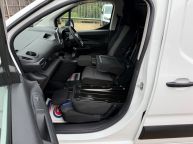 VAUXHALL COMBO 2300 L1H1 *AIR CON* SPORTIVE SWB 1.5 TURBO D *3 SEATER!!! - 2272 - 14