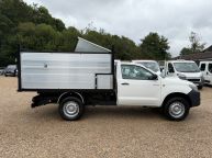 TOYOTA HI-LUX 4X4 ACTIVE *NEW ARBORIST TIPPER BODY* 2.5 D-4D *AIR CON!!! - 2280 - 23