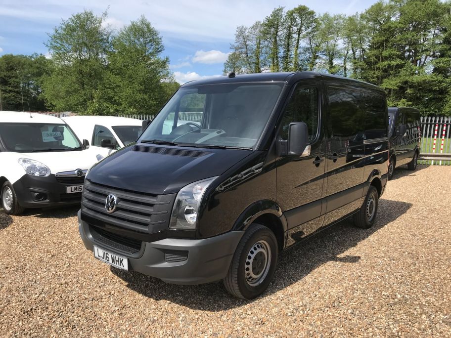 Used VOLKSWAGEN CRAFTER CR30 SWB **AIR CON** 2.0 TDI 107 BHP L1H1
