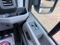 VOLKSWAGEN CRAFTER CR35 MWB HIGH ROOF TRENDLINE 2.0 TDI *AIR CON!!!  - 2216 - 11