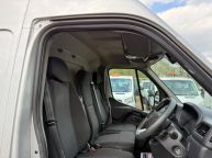 RENAULT MASTER MM35 MWB BUSINESS PLUS 2.3 DCI L2H2 *AIR CON!!! - 2238 - 12