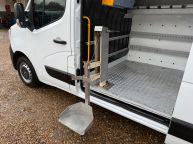 RENAULT MASTER MM35 BUSINESS MWB L2H2 FWD 2.3 DCI *AIR CON!!! - 2321 - 25