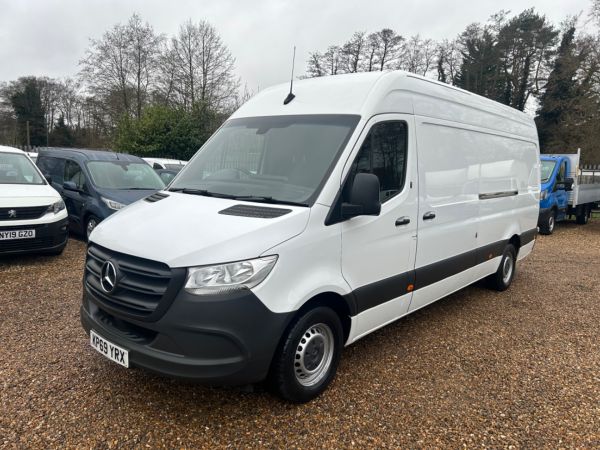 Used MERCEDES BENZ SPRINTER in Woking Surrey for sale