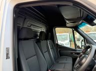 MERCEDES BENZ SPRINTER 316 CDI MWB HIGH ROOF 160 BHP *AIR CON!!! - 2227 - 17