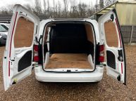 VAUXHALL COMBO 2300 L1H1 *AIR CON* SPORTIVE 1.5 TURBO D *EURO 6!!! - 2197 - 19