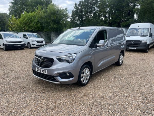 Used VAUXHALL COMBO in Woking Surrey for sale