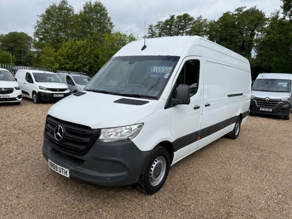 Used MERCEDES BENZ SPRINTER in Woking Surrey for sale