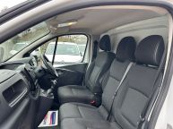 VAUXHALL VIVARO 2900 LWB SPORTIVE *AIR CON* 1.6 CDTI L2H1 *EURO 6!!! - 2201 - 11