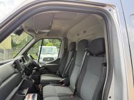 RENAULT MASTER MM35 MWB BUSINESS PLUS 2.3 DCI L2H2 *AIR CON!!! - 2254 - 12
