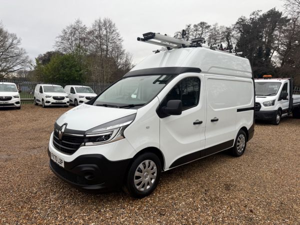 Used RENAULT TRAFIC in Woking Surrey for sale