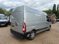 RENAULT MASTER MM35 MWB BUSINESS PLUS 2.3 DCI L2H2 *AIR CON!!! - 2254 - 10