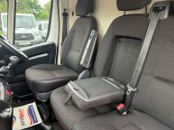 PEUGEOT BOXER 335 L3H2 PROFESSIONAL 2.2 HDI BLUE *AIR CON - SAT NAV!!! - 2241 - 14