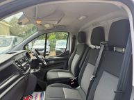 FORD TRANSIT CUSTOM 300 SWB L1H2 *AIR CON* 2.0 TDCI L1 H2 *EURO 6!!! - 2239 - 13