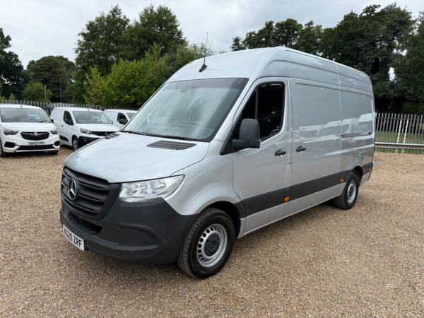 Used MERCEDES BENZ SPRINTER in Woking Surrey for sale