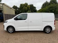 VAUXHALL VIVARO 2700 L1H1 SWB SPORTIVE 1.5 TURBO D *AIR CON!!! - 2275 - 26
