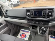 VOLKSWAGEN CRAFTER CR35 MWB HIGH ROOF TRENDLINE 2.0 TDI *AIR CON!!!  - 2216 - 4