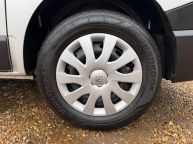 VAUXHALL VIVARO 2700 L1H1 SWB 1.6 CDTI *AIR CON!!! - 2298 - 25