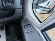 PEUGEOT BOXER 335 L3H2 PROFESSIONAL 2.2 HDI BLUE *AIR CON - SAT NAV!!! - 2241 - 10