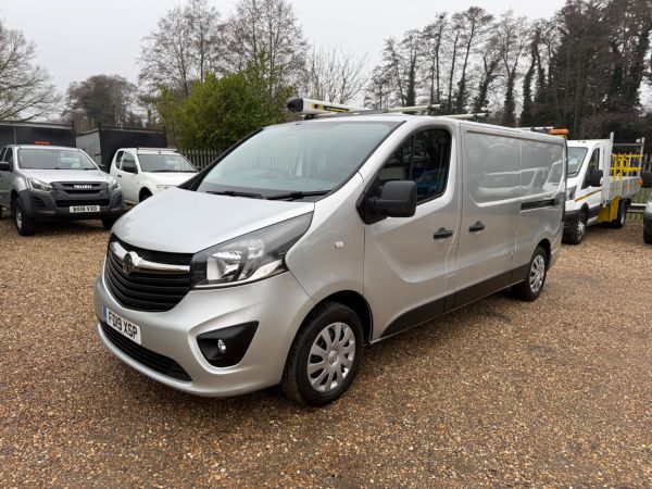 Used VAUXHALL VIVARO in Woking Surrey for sale