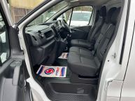 VAUXHALL VIVARO 2900 LWB SPORTIVE *AIR CON* 1.6 CDTI L2H1 *EURO 6!!! - 2201 - 10