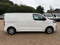 VAUXHALL VIVARO 2700 L1H1 SWB SPORTIVE 1.5 TURBO D *AIR CON!!! - 2275 - 28