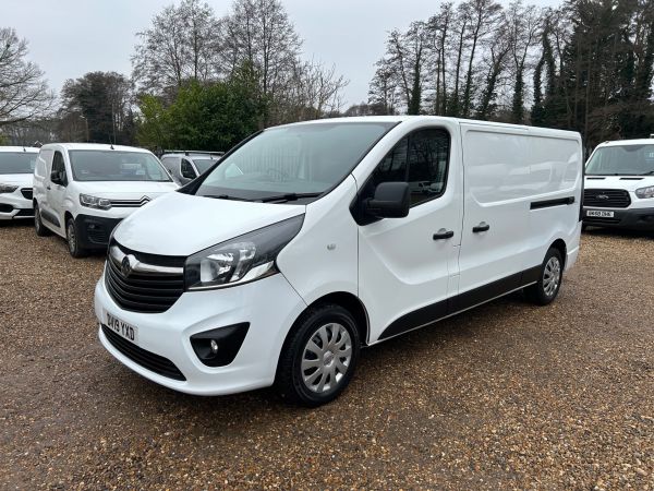 Used VAUXHALL VIVARO in Woking Surrey for sale